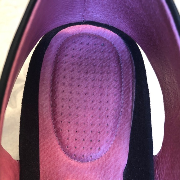 Mint condition Tsubo heels. 8.5. - Picture 7 of 8